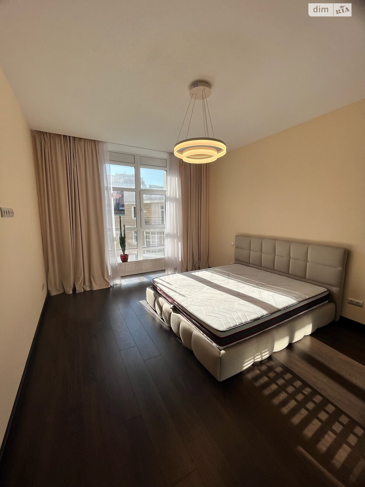 двухкомнатная квартира в Киеве, район Печерск, на ул. Саперное Поле 12 в аренду на долгий срок помесячно фото 1 двухкомнатная квартира в Киеве, район Печерск, на ул. Саперное Поле 12 в аренду на долгий срок помесячно фото 1