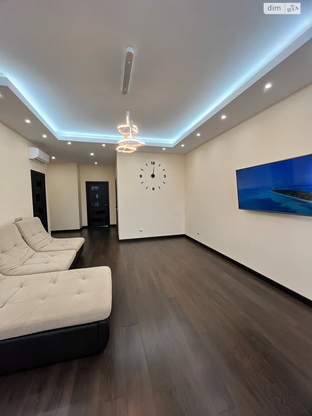 двухкомнатная квартира в Киеве, район Печерск, на ул. Саперное Поле 12 в аренду на долгий срок помесячно фото 1 двухкомнатная квартира в Киеве, район Печерск, на ул. Саперное Поле 12 в аренду на долгий срок помесячно фото 1