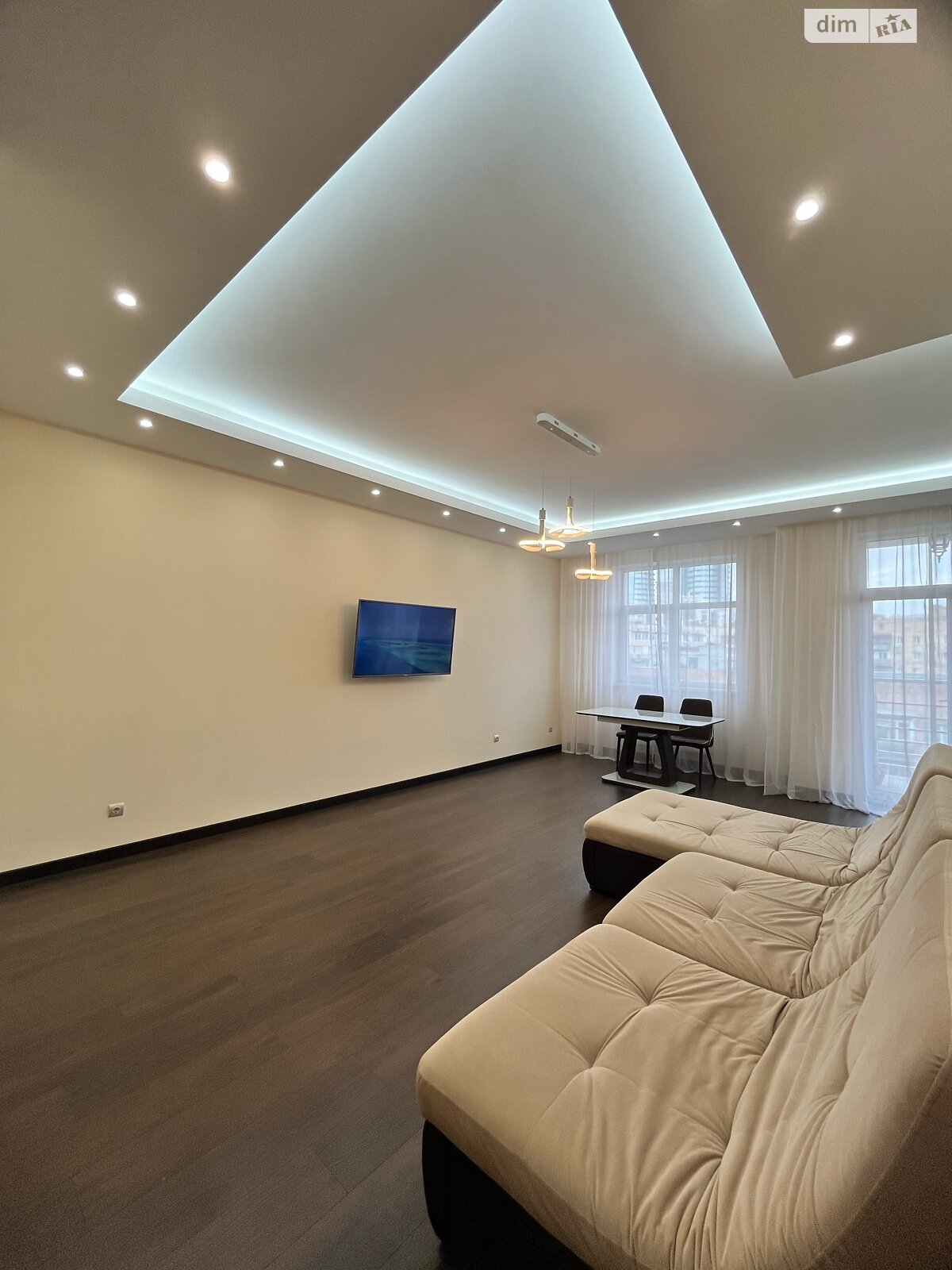 двухкомнатная квартира в Киеве, район Печерск, на ул. Саперное Поле 12 в аренду на долгий срок помесячно фото 1 двухкомнатная квартира в Киеве, район Печерск, на ул. Саперное Поле 12 в аренду на долгий срок помесячно фото 1