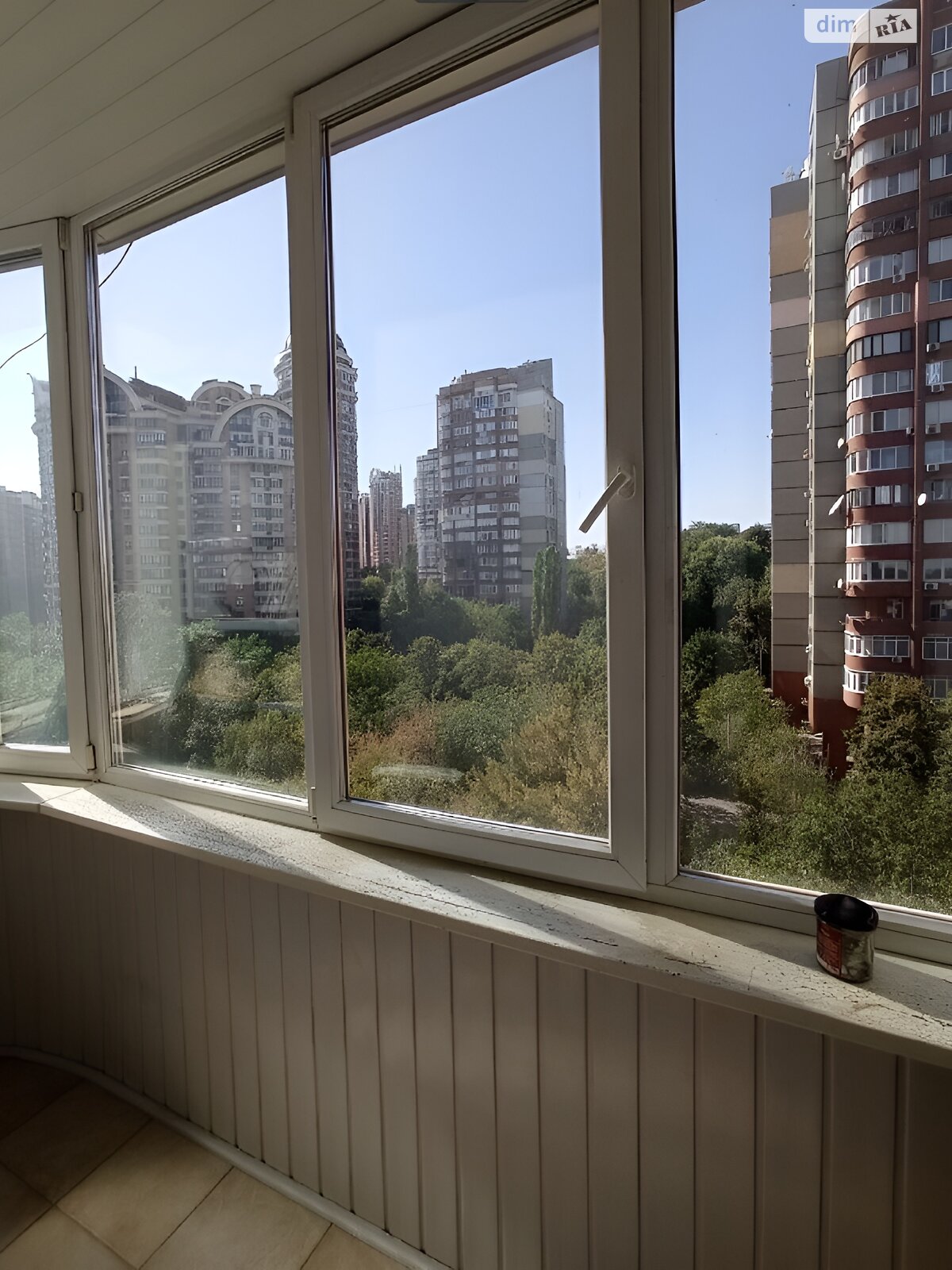 трехкомнатная квартира в Киеве, район Печерск, на ул. Старонаводницкая 8 в аренду на долгий срок помесячно фото 1 трехкомнатная квартира в Киеве, район Печерск, на ул. Старонаводницкая 8 в аренду на долгий срок помесячно фото 1