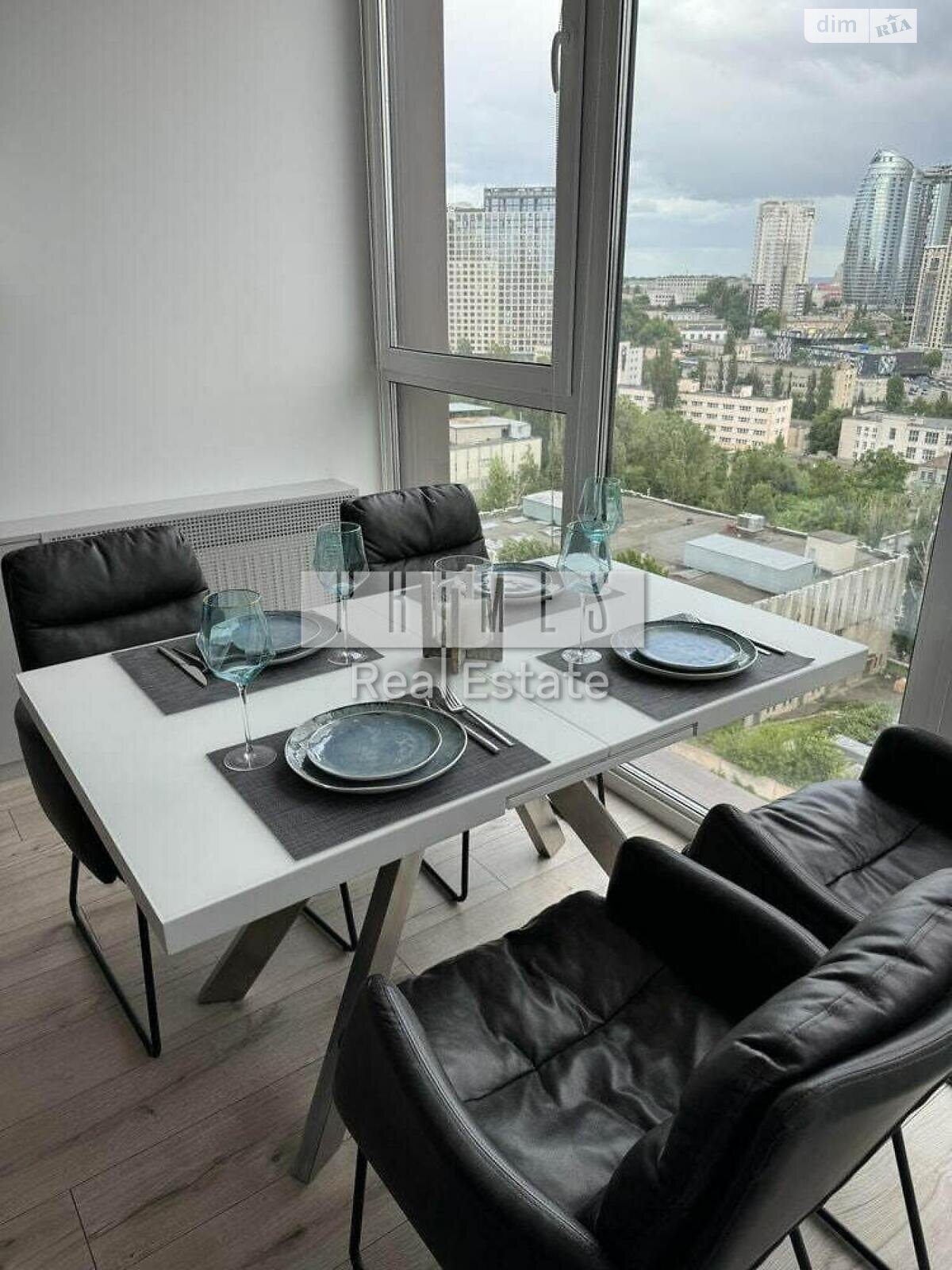 однокімнатна квартира в Києві, район Печерськ, на вул. Василя Тютюнника 28А в довготривалу оренду помісячно фото 1 однокімнатна квартира в Києві, район Печерськ, на вул. Василя Тютюнника 28А в довготривалу оренду помісячно фото 1