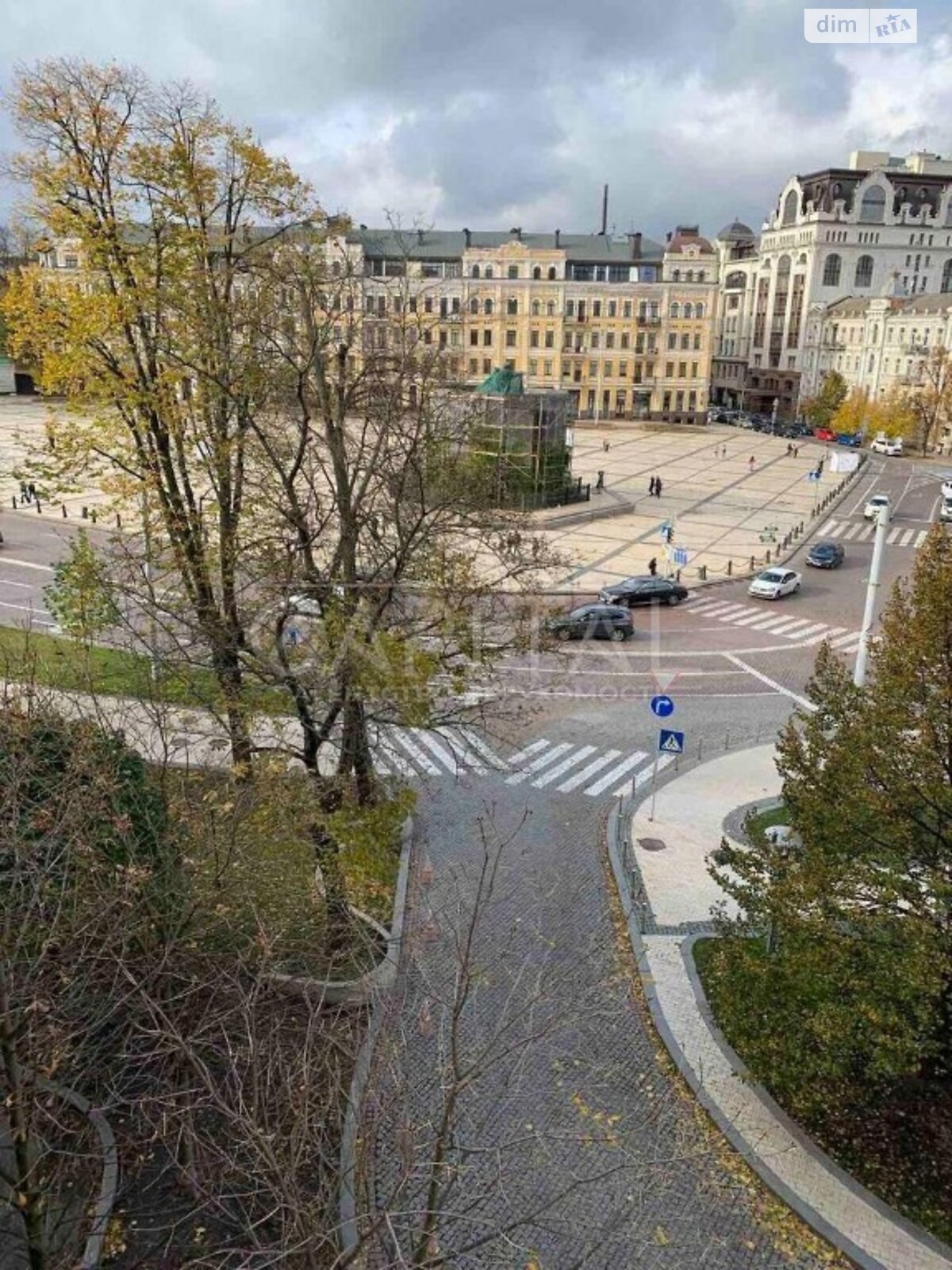 двухкомнатная квартира с мебелью в Киеве, район Печерск, на ул. Владимирская 19 в аренду на долгий срок помесячно фото 1