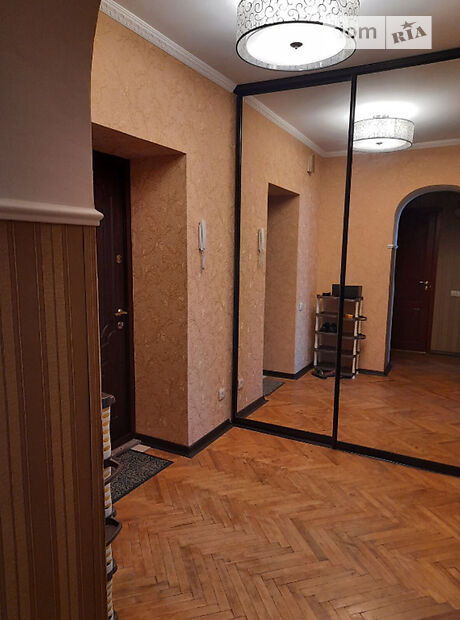 однокомнатная квартира с мебелью в Киеве, район Печерск, на ул. Верхняя 3 в аренду на долгий срок помесячно фото 1 однокомнатная квартира с мебелью в Киеве, район Печерск, на ул. Верхняя 3 в аренду на долгий срок помесячно фото 1