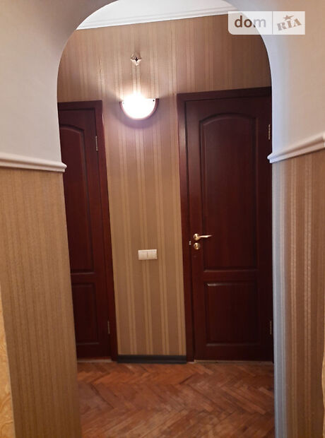 однокомнатная квартира с мебелью в Киеве, район Печерск, на ул. Верхняя 3 в аренду на долгий срок помесячно фото 1 однокомнатная квартира с мебелью в Киеве, район Печерск, на ул. Верхняя 3 в аренду на долгий срок помесячно фото 1