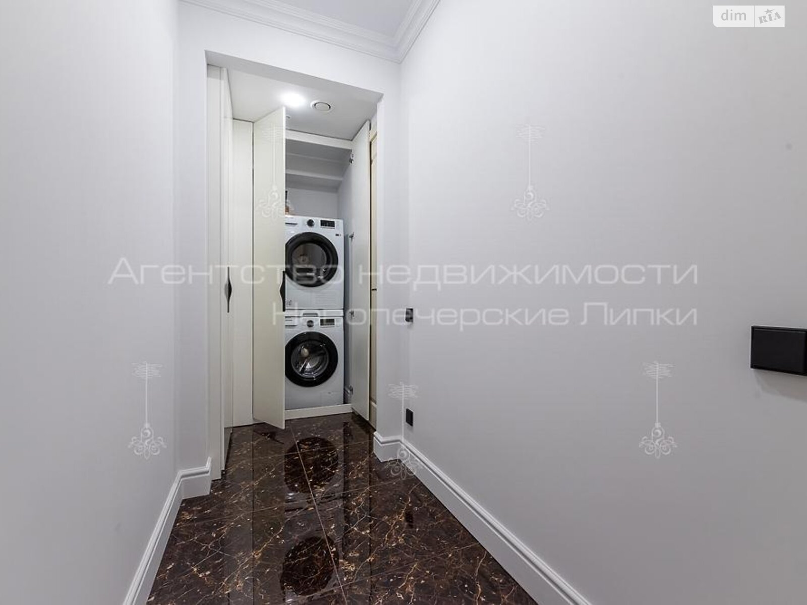чотирикімнатна квартира в Києві, район Печерський, на вул. Андрія Верхогляда 11Б в довготривалу оренду помісячно фото 1 чотирикімнатна квартира в Києві, район Печерський, на вул. Андрія Верхогляда 11Б в довготривалу оренду помісячно фото 1