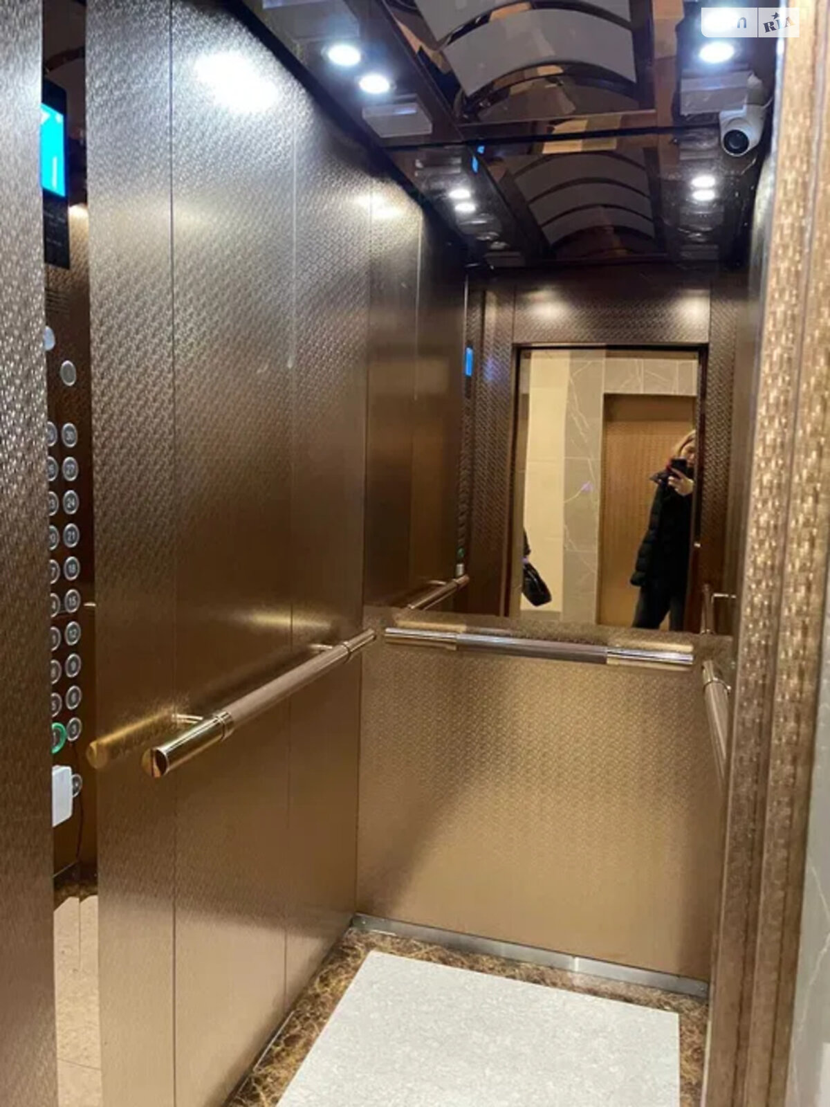 однокомнатная квартира в Киеве, район Печерский, на ул. Андрея Верхогляда 14А в аренду на долгий срок помесячно фото 1