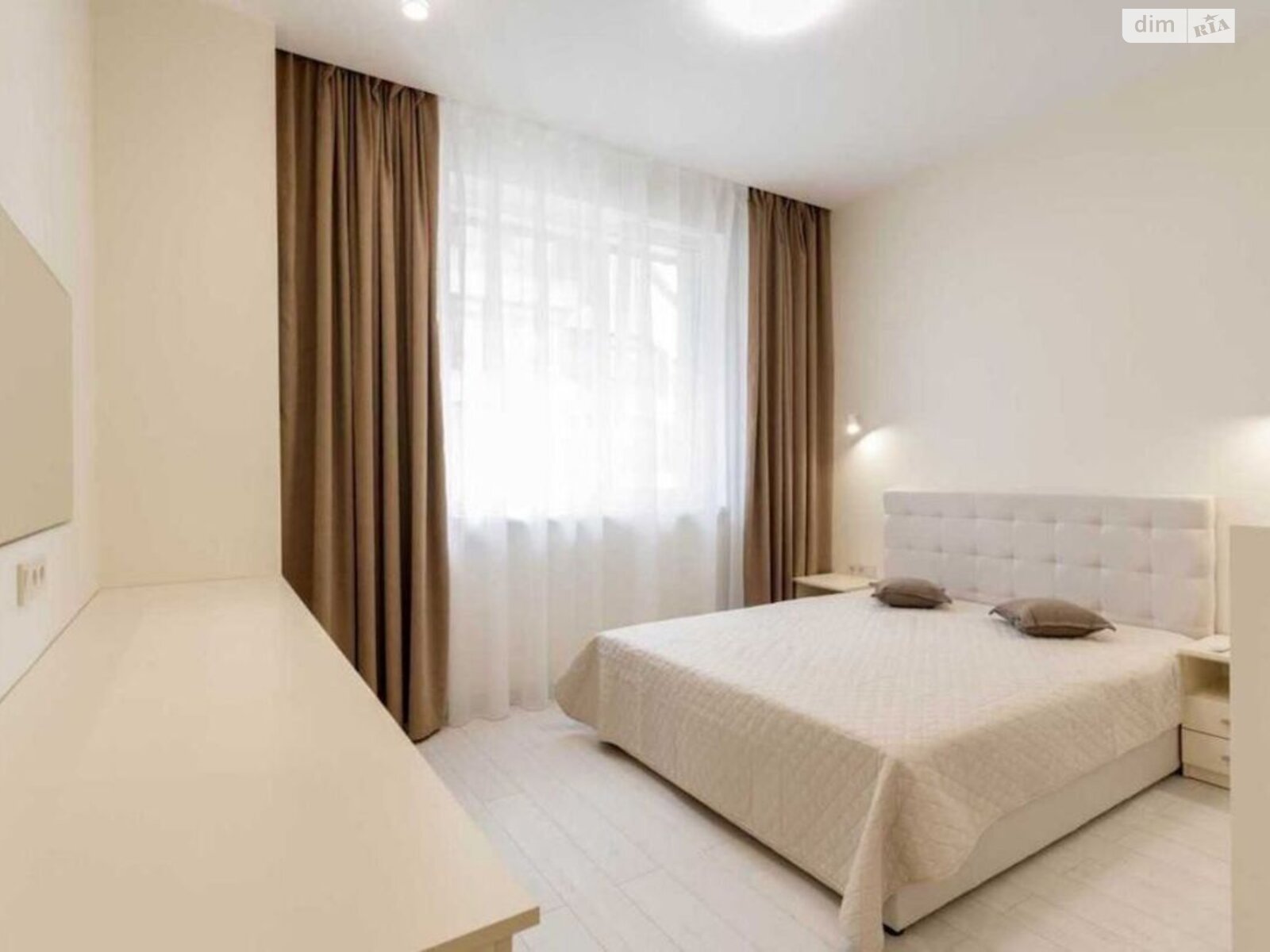 однокомнатная квартира в Киеве, район Печерский, на ул. Андрея Верхогляда 14А в аренду на долгий срок помесячно фото 1