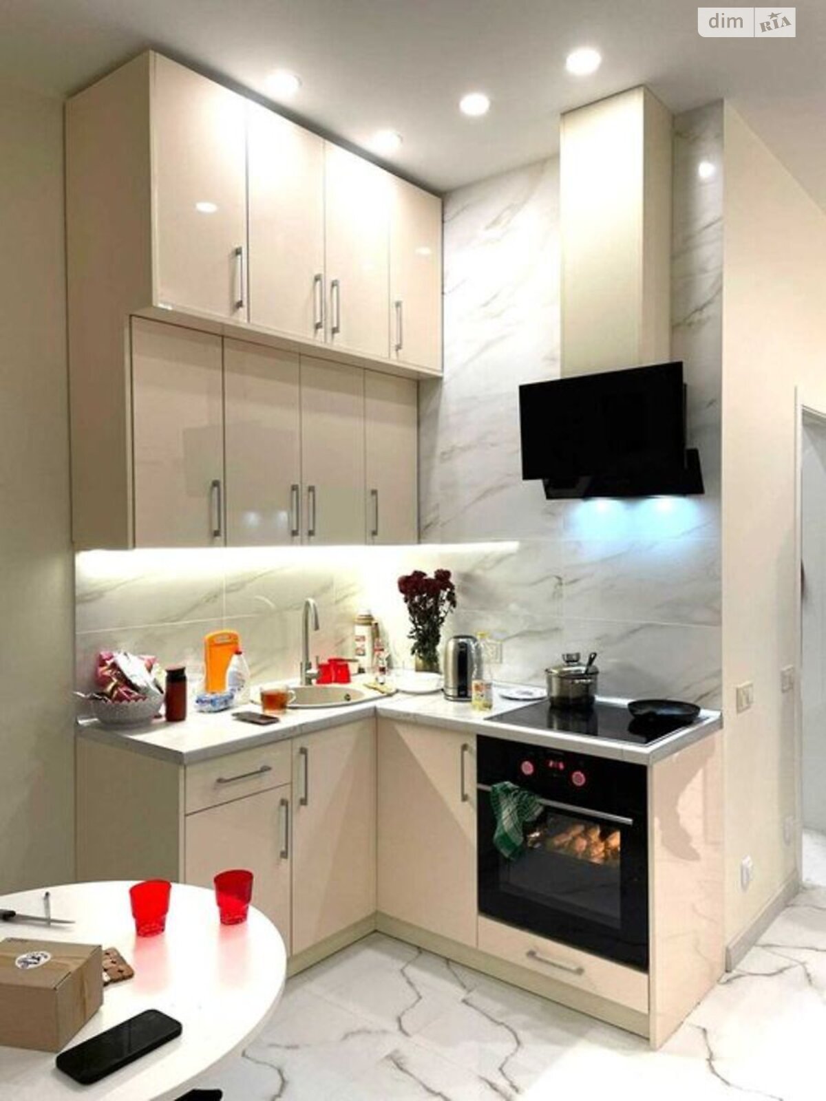 однокомнатная квартира в Киеве, район Печерский, на ул. Андрея Верхогляда 14А в аренду на долгий срок помесячно фото 1