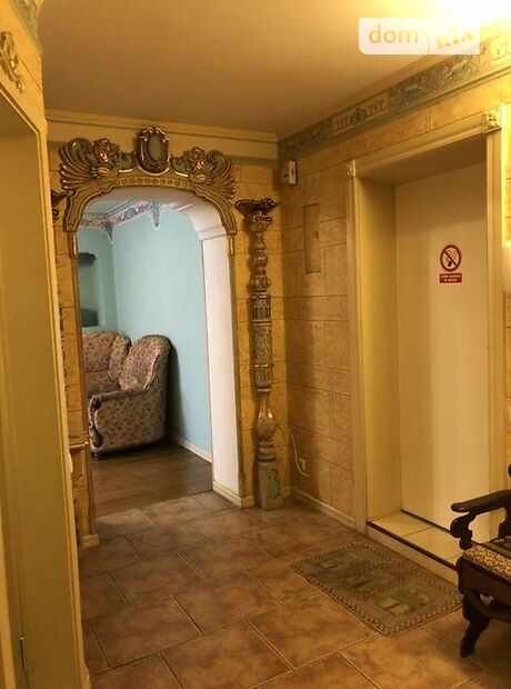 трехкомнатная квартира в Киеве, район Печерский, на ул. Бассейная 11 в аренду на долгий срок помесячно фото 1 трехкомнатная квартира в Киеве, район Печерский, на ул. Бассейная 11 в аренду на долгий срок помесячно фото 1