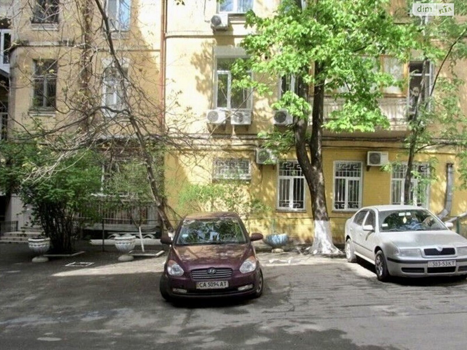однокімнатна квартира в Києві, район Печерський, на вул. Басейна 3 в довготривалу оренду помісячно фото 1 однокімнатна квартира в Києві, район Печерський, на вул. Басейна 3 в довготривалу оренду помісячно фото 1