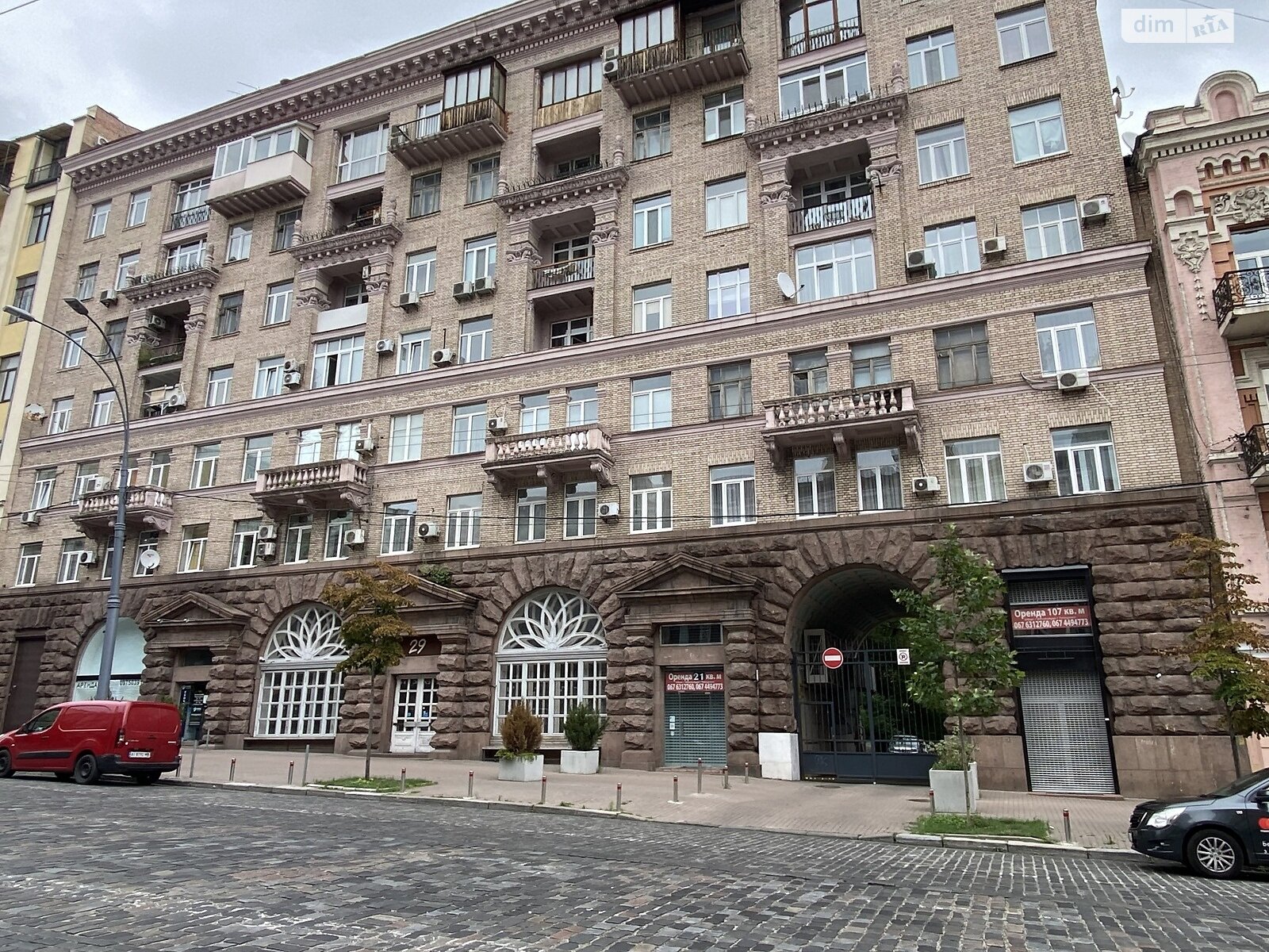 двокімнатна квартира в Києві, район Печерський, на вул. Велика Васильківська 29 в довготривалу оренду помісячно фото 1 двокімнатна квартира в Києві, район Печерський, на вул. Велика Васильківська 29 в довготривалу оренду помісячно фото 1