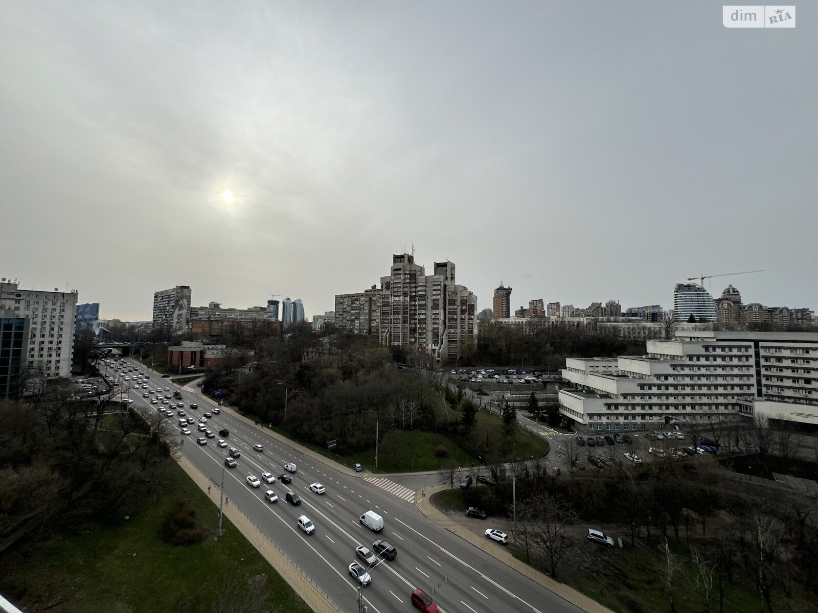 двокімнатна квартира в Києві, район Печерський, на вул. Болсуновська 2 в довготривалу оренду помісячно фото 1