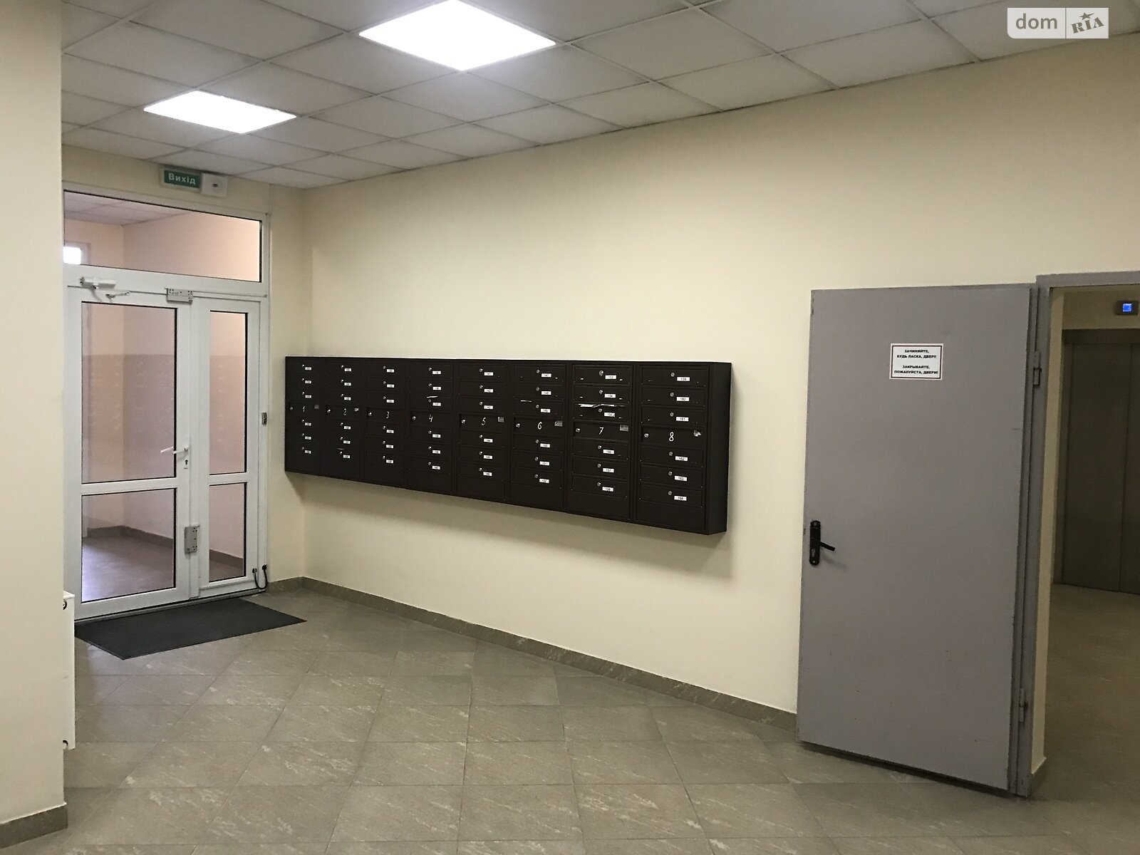 трехкомнатная квартира с ремонтом в Киеве, район Печерский, на бул. Леси Украинки 7А в аренду на долгий срок помесячно фото 1 трехкомнатная квартира с ремонтом в Киеве, район Печерский, на бул. Леси Украинки 7А в аренду на долгий срок помесячно фото 1