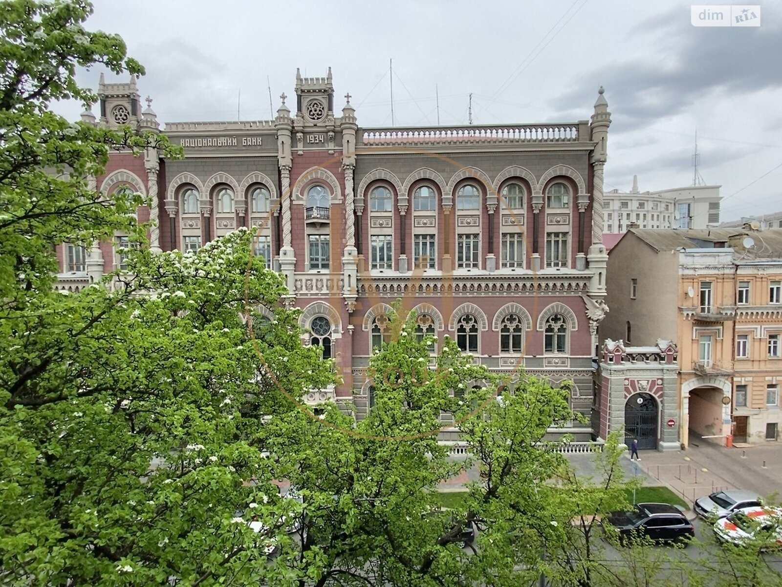 двокімнатна квартира в Києві, район Печерський, на вул. Інститутська 14 в довготривалу оренду помісячно фото 1