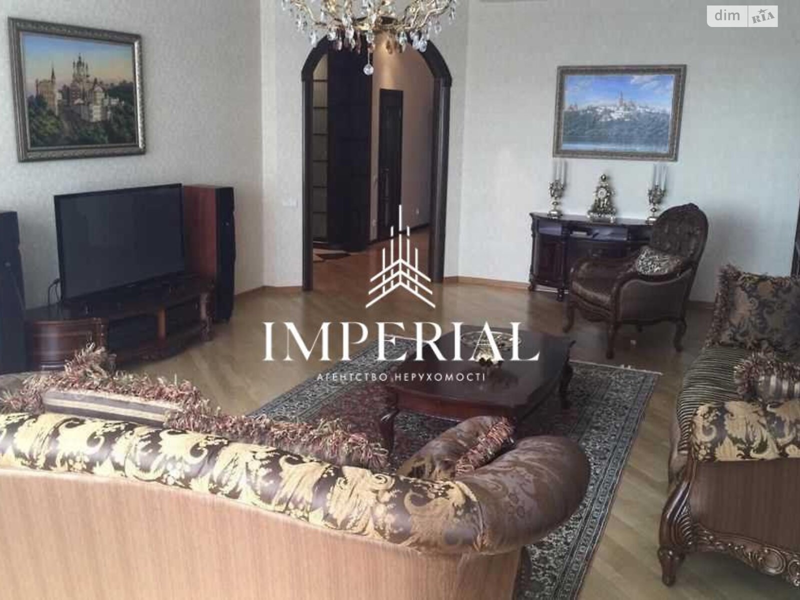 трехкомнатная квартира в Киеве, район Печерский, на ул. Институтская 17/5 в аренду на долгий срок помесячно фото 1