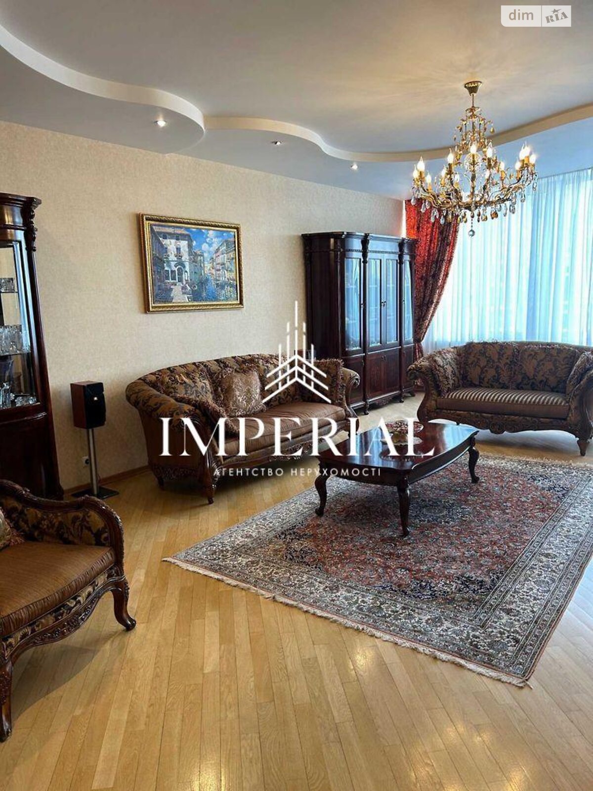 трехкомнатная квартира в Киеве, район Печерский, на ул. Институтская 17/5 в аренду на долгий срок помесячно фото 1