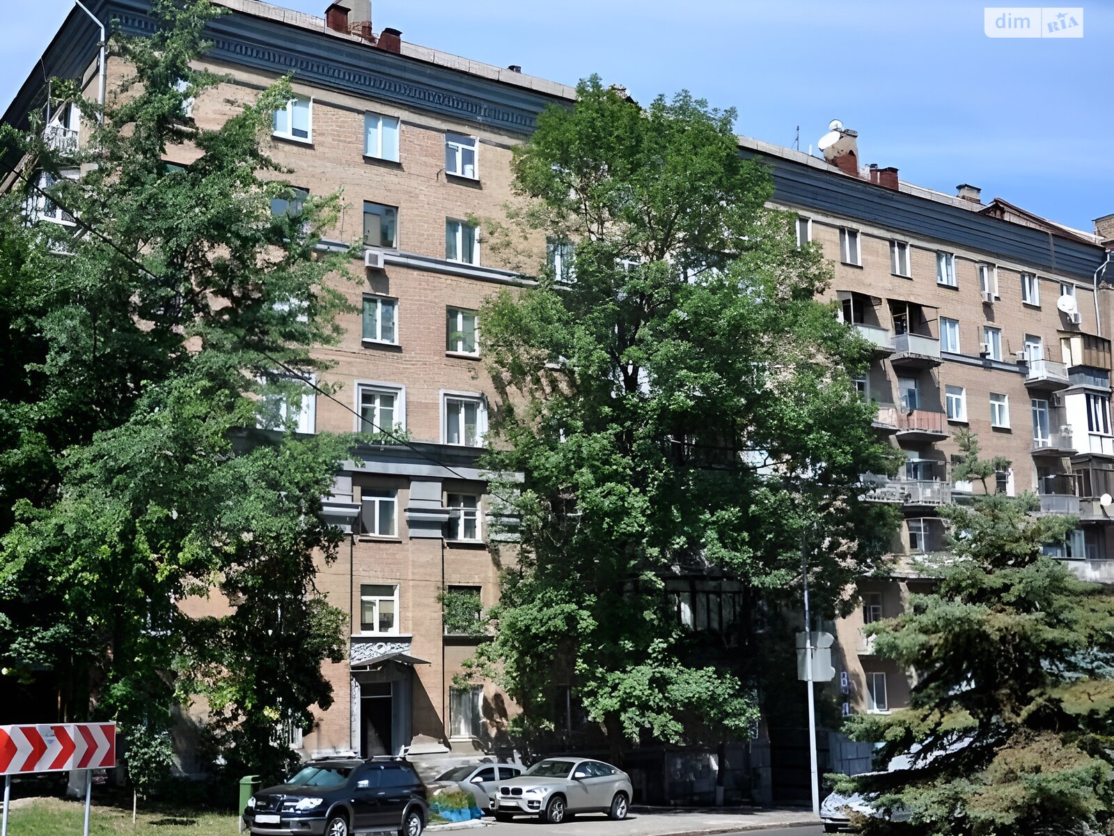 двокімнатна квартира в Києві, район Печерський, на узвіз Кловський 14/24 в довготривалу оренду помісячно фото 1 двокімнатна квартира в Києві, район Печерський, на узвіз Кловський 14/24 в довготривалу оренду помісячно фото 1