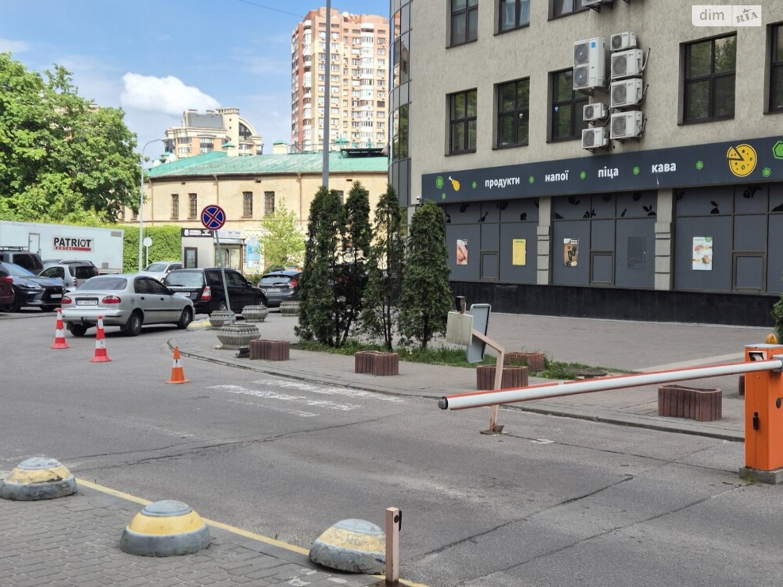 однокомнатная квартира в Киеве, район Печерский, на ул. Коновальца Евгения 44А в аренду на долгий срок помесячно фото 1 однокомнатная квартира в Киеве, район Печерский, на ул. Коновальца Евгения 44А в аренду на долгий срок помесячно фото 1