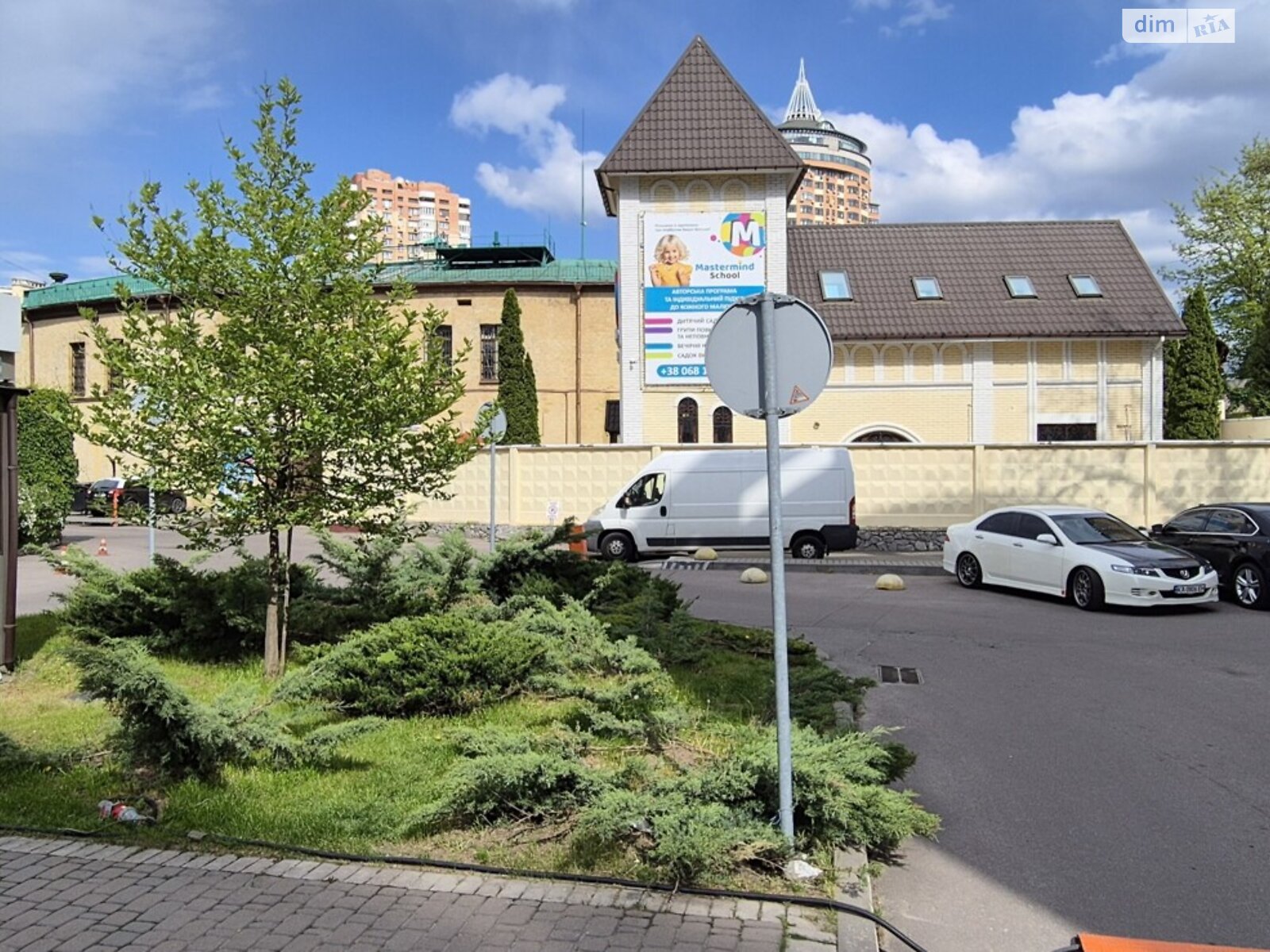 однокомнатная квартира в Киеве, район Печерский, на ул. Коновальца Евгения 44А в аренду на долгий срок помесячно фото 1 однокомнатная квартира в Киеве, район Печерский, на ул. Коновальца Евгения 44А в аренду на долгий срок помесячно фото 1