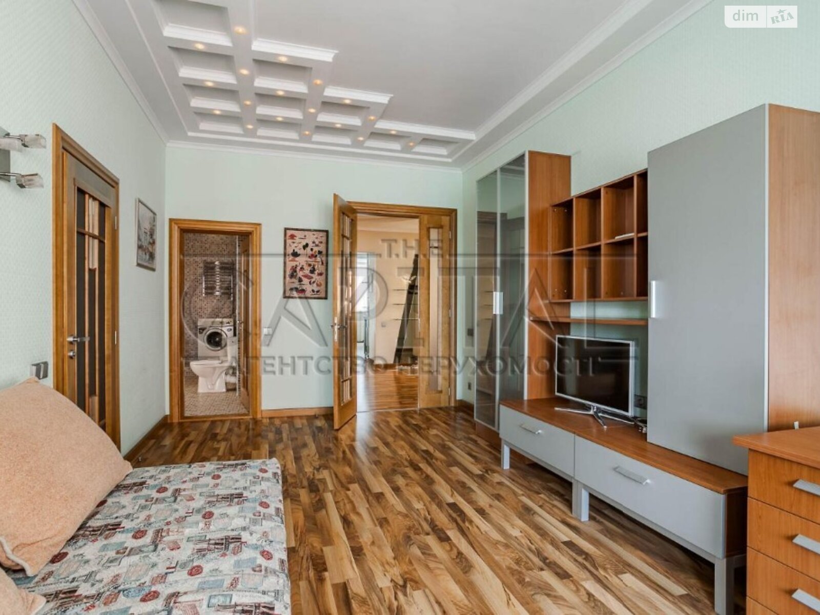 четырехкомнатная квартира в Киеве, район Печерский, на ул. Ковпака 17 в аренду на долгий срок помесячно фото 1