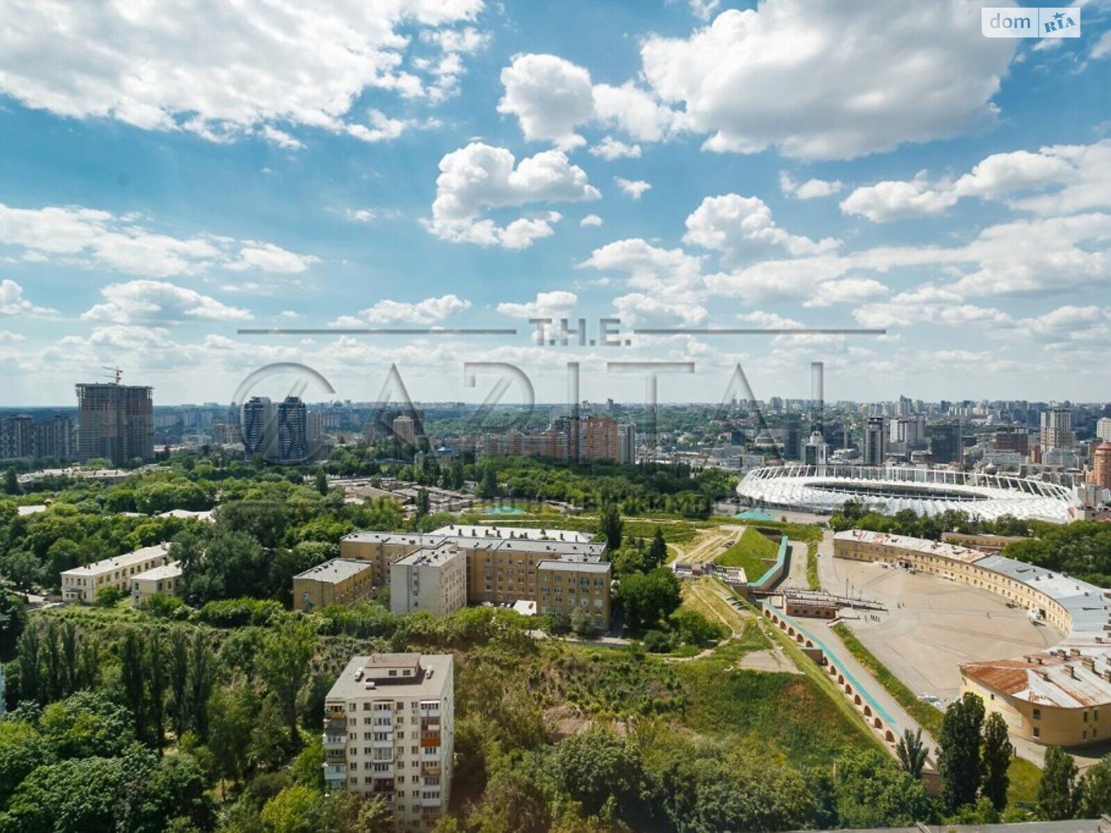чотирикімнатна квартира з меблями в Києві, район Печерський, на бул. Лесі Українки 7 в довготривалу оренду помісячно фото 1 чотирикімнатна квартира з меблями в Києві, район Печерський, на бул. Лесі Українки 7 в довготривалу оренду помісячно фото 1