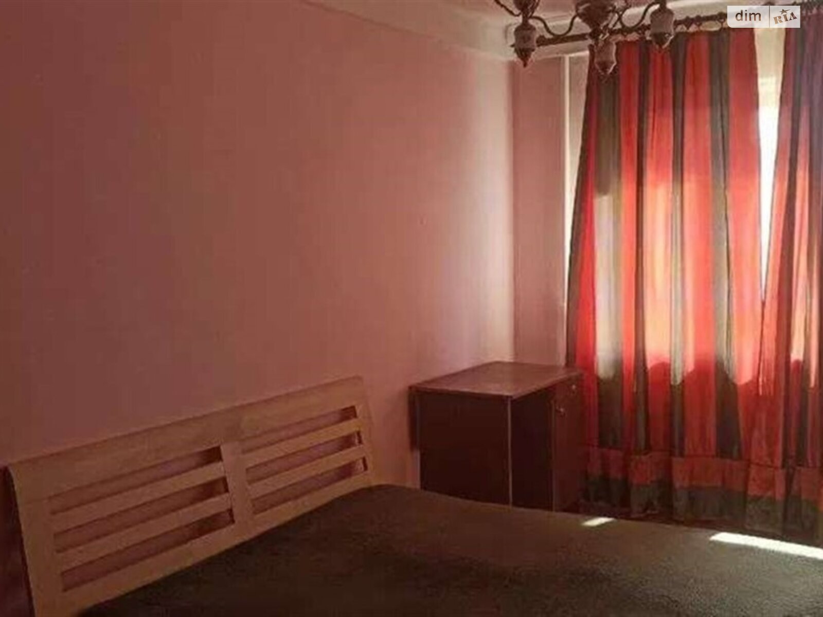 трикімнатна квартира в Києві, район Печерський, на бул. Лесі Українки 20 в довготривалу оренду помісячно фото 1 трикімнатна квартира в Києві, район Печерський, на бул. Лесі Українки 20 в довготривалу оренду помісячно фото 1