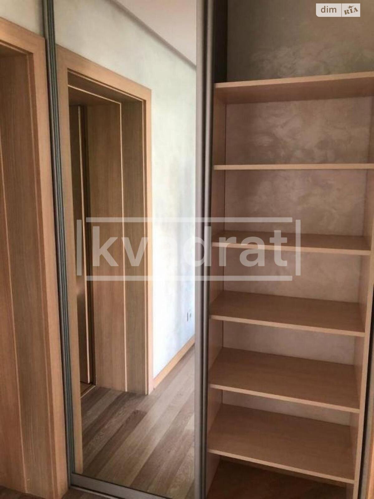 трикімнатна квартира в Києві, район Печерський, на бул. Лесі Українки 10 в довготривалу оренду помісячно фото 1 трикімнатна квартира в Києві, район Печерський, на бул. Лесі Українки 10 в довготривалу оренду помісячно фото 1