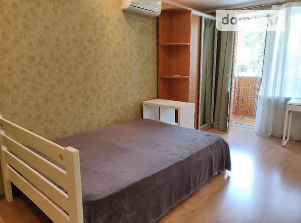 однокімнатна квартира з меблями в Києві, район Печерський, на бул. Марії Примаченко в довготривалу оренду помісячно фото 1 однокімнатна квартира з меблями в Києві, район Печерський, на бул. Марії Примаченко в довготривалу оренду помісячно фото 1
