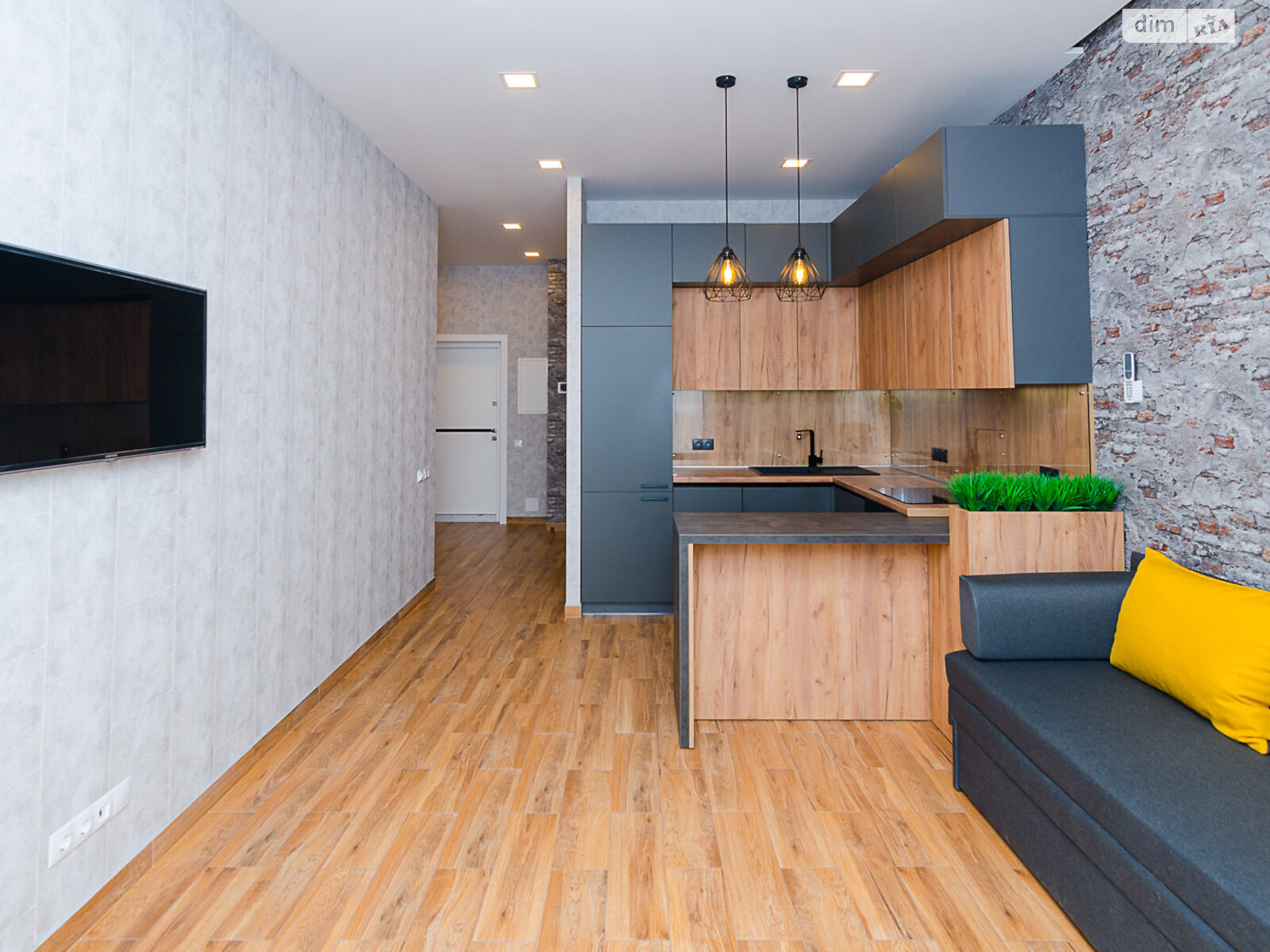 однокомнатная квартира в Киеве, район Печерский, на ул. Саперное Поле 14/55 в аренду на долгий срок помесячно фото 1