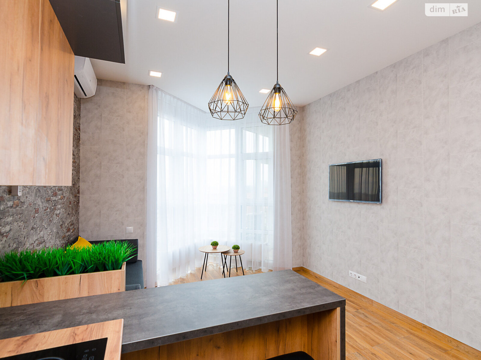 однокомнатная квартира в Киеве, район Печерский, на ул. Саперное Поле 14/55 в аренду на долгий срок помесячно фото 1