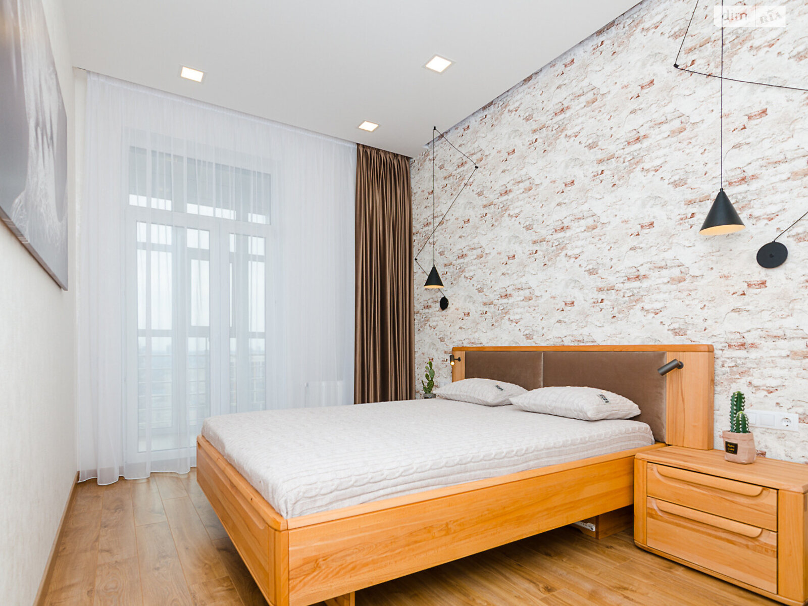 однокомнатная квартира в Киеве, район Печерский, на ул. Саперное Поле 14/55 в аренду на долгий срок помесячно фото 1