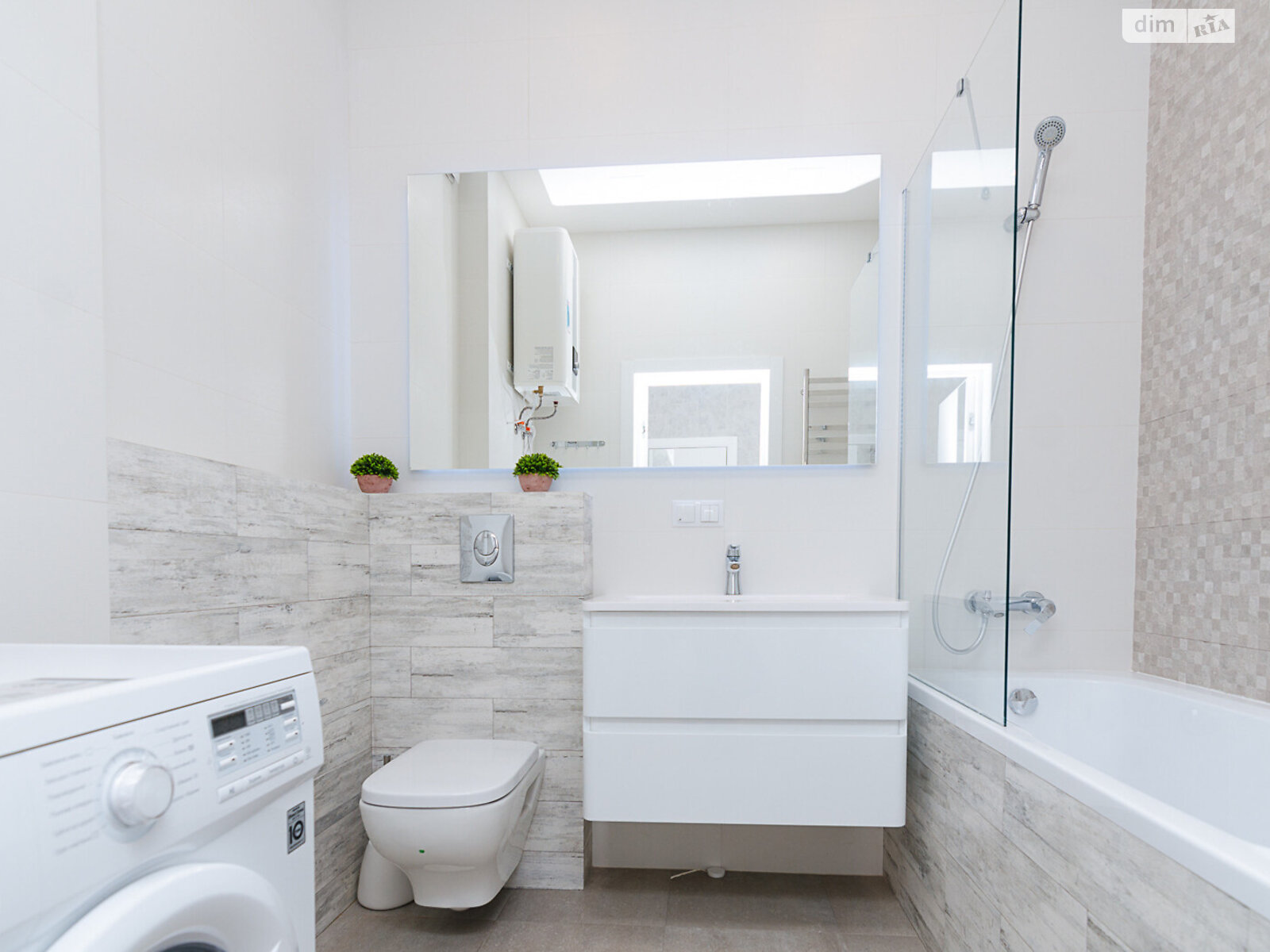 однокомнатная квартира в Киеве, район Печерский, на ул. Саперное Поле 14/55 в аренду на долгий срок помесячно фото 1