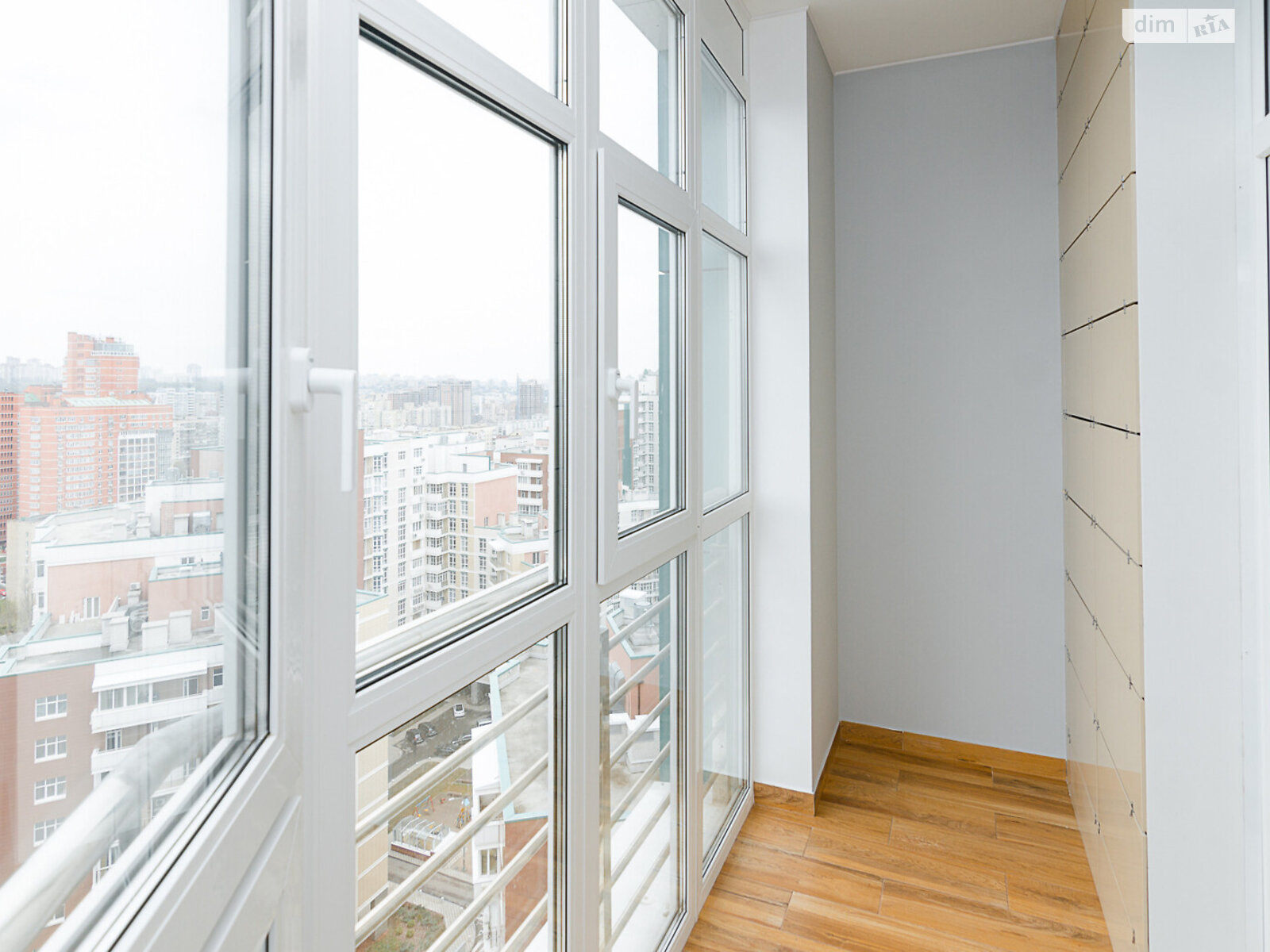 однокомнатная квартира в Киеве, район Печерский, на ул. Саперное Поле 14/55 в аренду на долгий срок помесячно фото 1