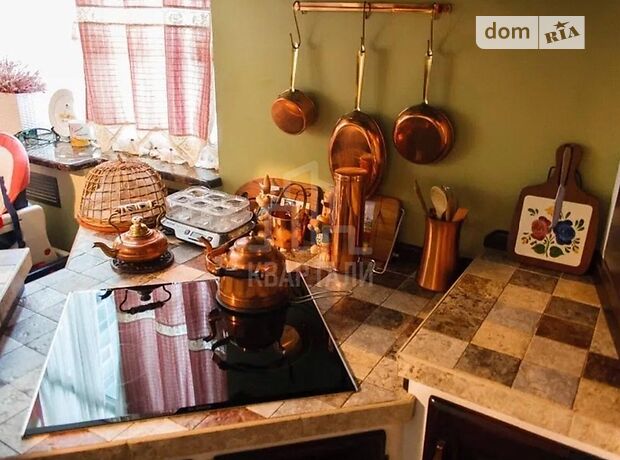 чотирикімнатна квартира з меблями в Києві, район Печерський, на вул. Звіринецька в довготривалу оренду помісячно фото 1 чотирикімнатна квартира з меблями в Києві, район Печерський, на вул. Звіринецька в довготривалу оренду помісячно фото 1