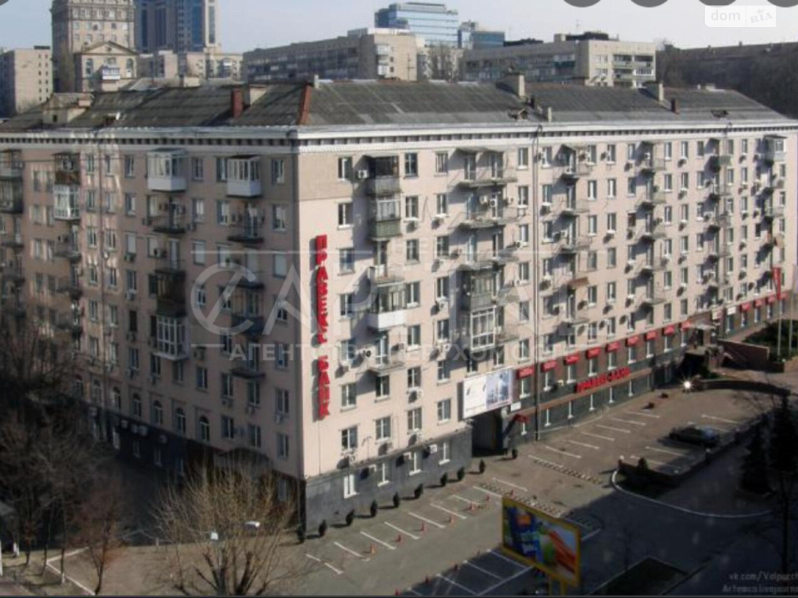 трехкомнатная квартира в Киеве, район Печерский, на спуск Кловский 9/2 в аренду на долгий срок помесячно фото 1