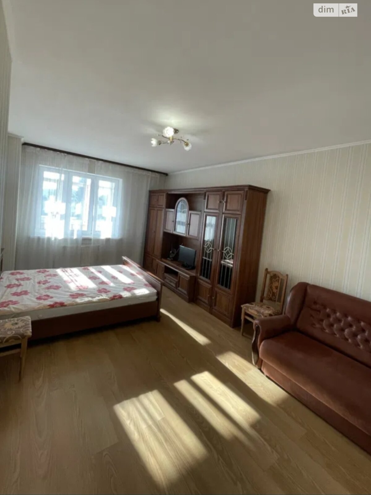 однокімнатна квартира в Києві, на вул. Петропавлівська 40Б в довготривалу оренду помісячно фото 1 однокімнатна квартира в Києві, на вул. Петропавлівська 40Б в довготривалу оренду помісячно фото 1