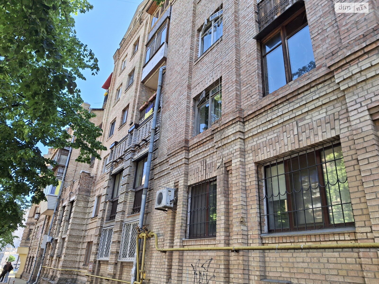 двокімнатна квартира в Києві, район Поділ, на вул. Андріївська 8 в довготривалу оренду помісячно фото 1 двокімнатна квартира в Києві, район Поділ, на вул. Андріївська 8 в довготривалу оренду помісячно фото 1