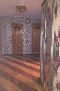 чотирикімнатна квартира з меблями в Києві, район Поділ, на вул. Оболонська 47 в довготривалу оренду помісячно фото 2