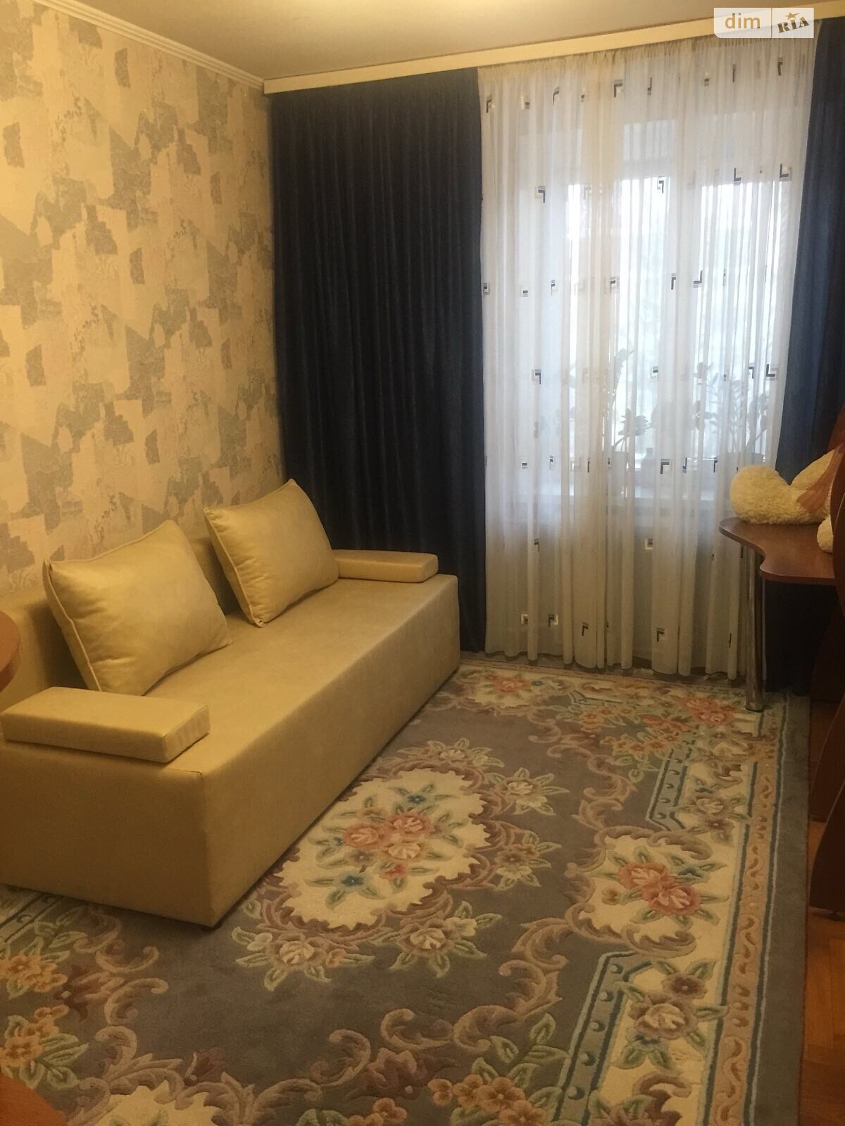 чотирикімнатна квартира з меблями в Києві, район Поділ, на вул. Оболонська 47 в довготривалу оренду помісячно фото 1 чотирикімнатна квартира з меблями в Києві, район Поділ, на вул. Оболонська 47 в довготривалу оренду помісячно фото 1