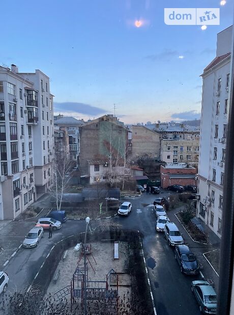 однокомнатная квартира с мебелью в Киеве, район Подол, на ул. Щекавицкая 30/39 в аренду на долгий срок помесячно фото 1 однокомнатная квартира с мебелью в Киеве, район Подол, на ул. Щекавицкая 30/39 в аренду на долгий срок помесячно фото 1