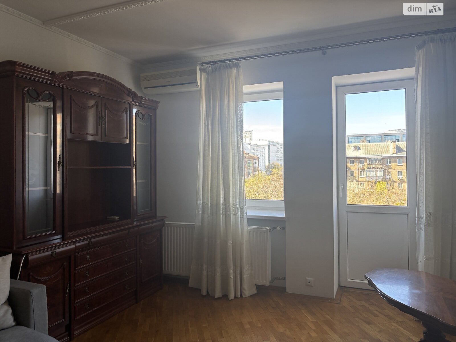 трикімнатна квартира в Києві, район Поділ, на вул. Юрківська 28, кв. 39 в довготривалу оренду помісячно фото 1 трикімнатна квартира в Києві, район Поділ, на вул. Юрківська 28, кв. 39 в довготривалу оренду помісячно фото 1
