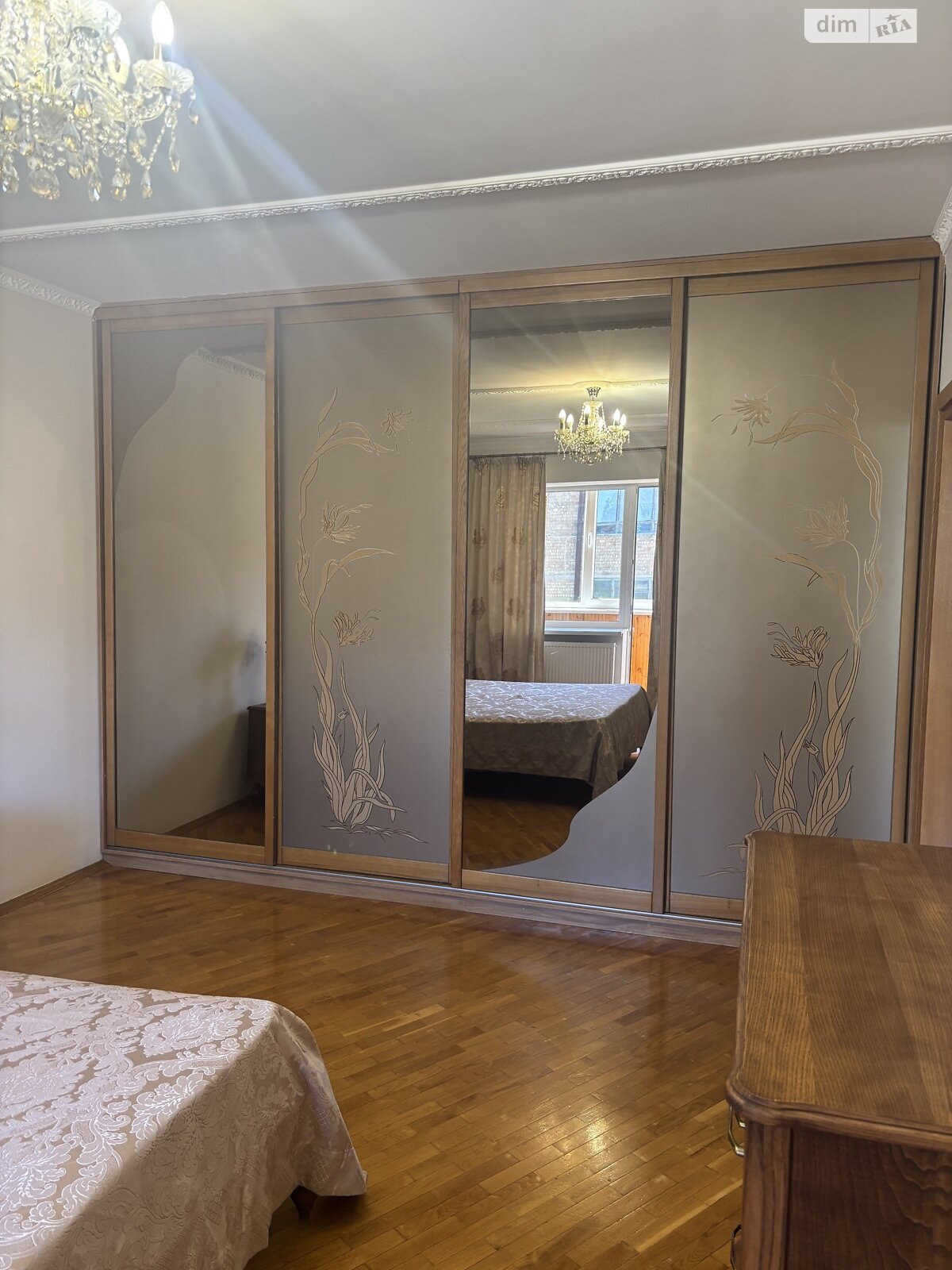трикімнатна квартира в Києві, район Поділ, на вул. Юрківська 28, кв. 39 в довготривалу оренду помісячно фото 1 трикімнатна квартира в Києві, район Поділ, на вул. Юрківська 28, кв. 39 в довготривалу оренду помісячно фото 1