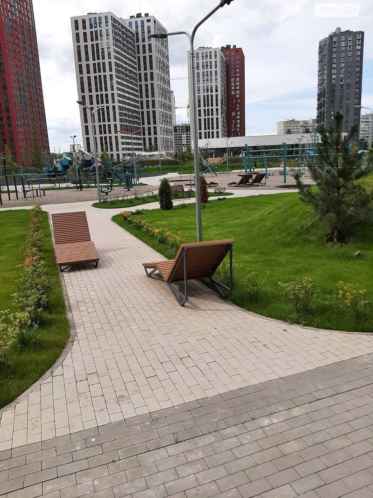 однокімнатна квартира в Києві, район Подільський, на вул. Олександра Олеся 8/17 в довготривалу оренду помісячно фото 1 однокімнатна квартира в Києві, район Подільський, на вул. Олександра Олеся 8/17 в довготривалу оренду помісячно фото 1