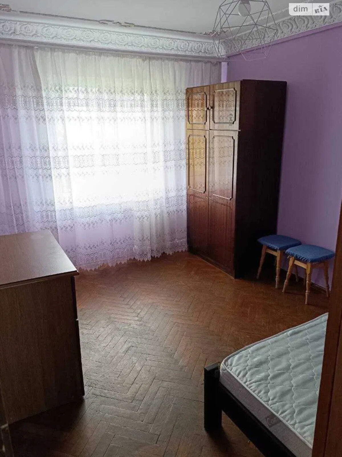 трикімнатна квартира з меблями в Києві, район Подільський, на просп. Європейського Союзу 94 в довготривалу оренду помісячно фото 1 трикімнатна квартира з меблями в Києві, район Подільський, на просп. Європейського Союзу 94 в довготривалу оренду помісячно фото 1