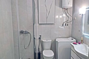 однокімнатна квартира в Києві, район Подільський, на вул. Івана Виговського 10Ж в довготривалу оренду помісячно фото 2