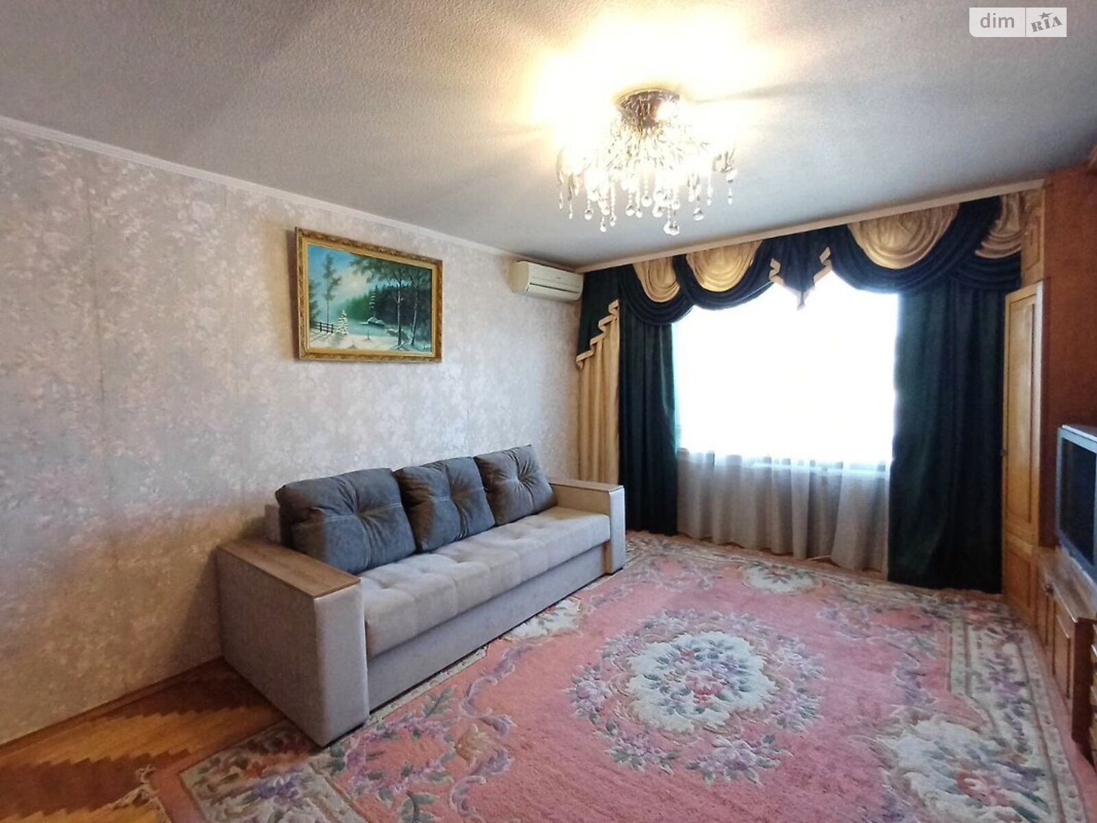 чотирикімнатна квартира в Києві, район Подільський, на вул. Оболонська 47 в довготривалу оренду помісячно фото 1 чотирикімнатна квартира в Києві, район Подільський, на вул. Оболонська 47 в довготривалу оренду помісячно фото 1