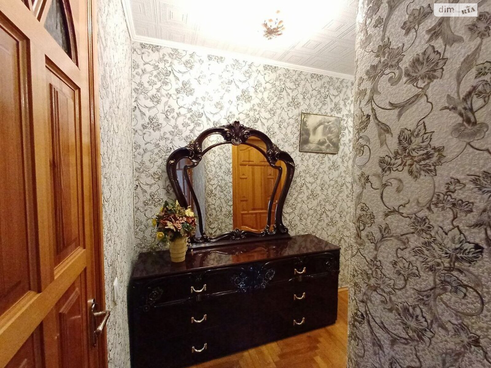 чотирикімнатна квартира в Києві, район Подільський, на вул. Оболонська 47 в довготривалу оренду помісячно фото 1 чотирикімнатна квартира в Києві, район Подільський, на вул. Оболонська 47 в довготривалу оренду помісячно фото 1