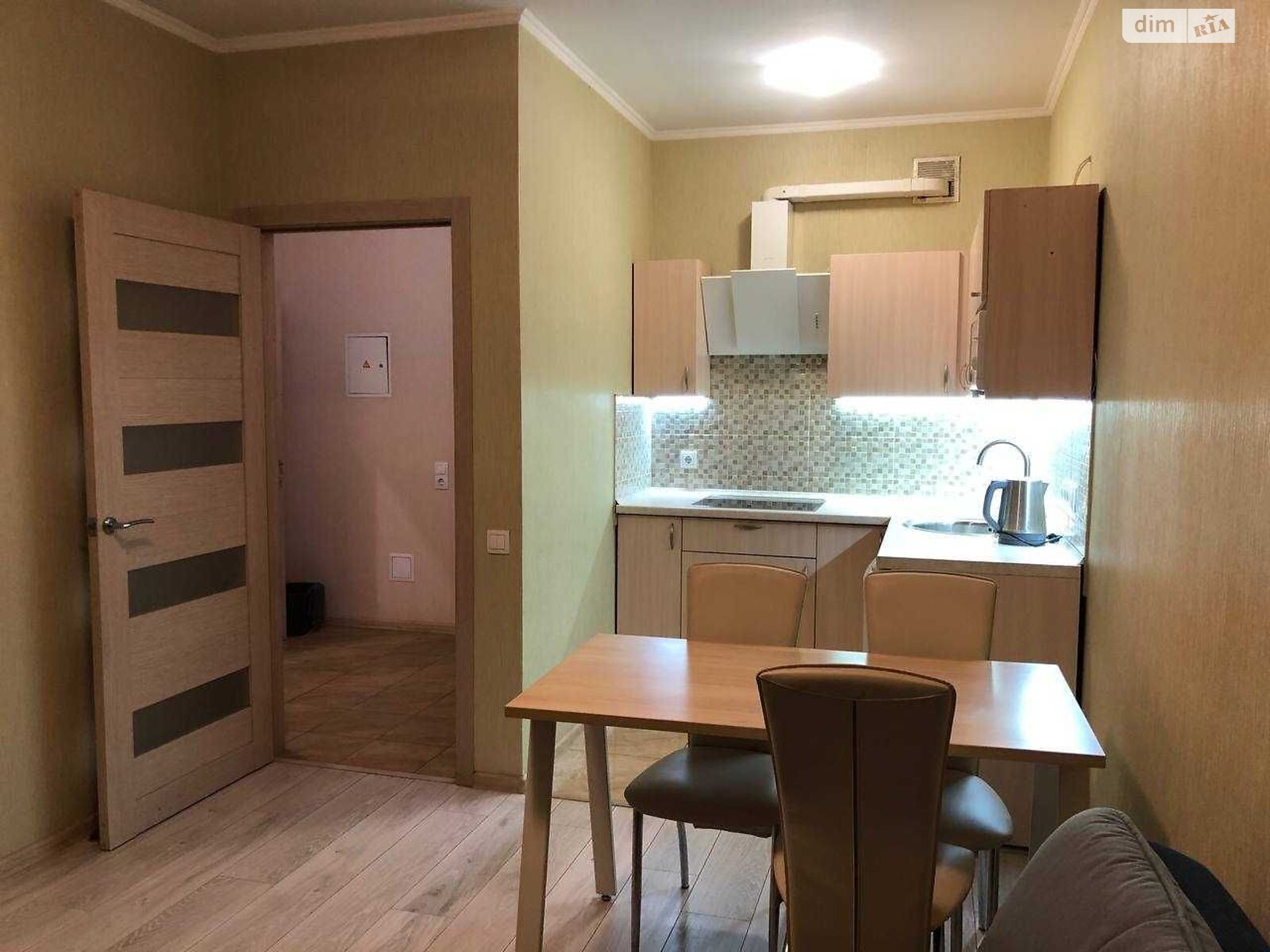 однокімнатна квартира в Києві, район Подільський, на просп. Європейського Союзу в довготривалу оренду помісячно фото 1 однокімнатна квартира в Києві, район Подільський, на просп. Європейського Союзу в довготривалу оренду помісячно фото 1