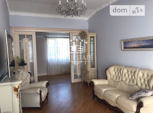 Долгосрочная аренда квартиры, 3 ком., Киев, р‑н. Подольский, ст.м. Контрактовая площадь, Спасская улица, дом 5 Долгосрочная аренда квартиры, 3 ком., Киев, р‑н. Подольский, ст.м. Контрактовая площадь, Спасская улица, дом 5
