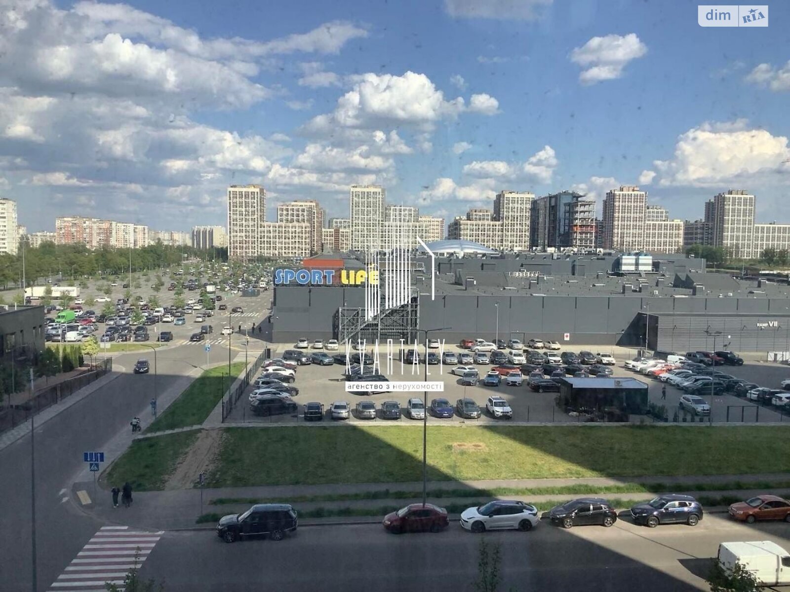 однокімнатна квартира в Києві, район Подільський, на вул. Всеволода Змієнка 21 в довготривалу оренду помісячно фото 1